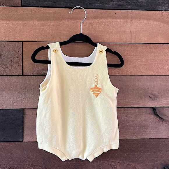 Vintage Other - Vintage 90s Carters Terrycloth 6 Months Yellow Embroidered Onesie